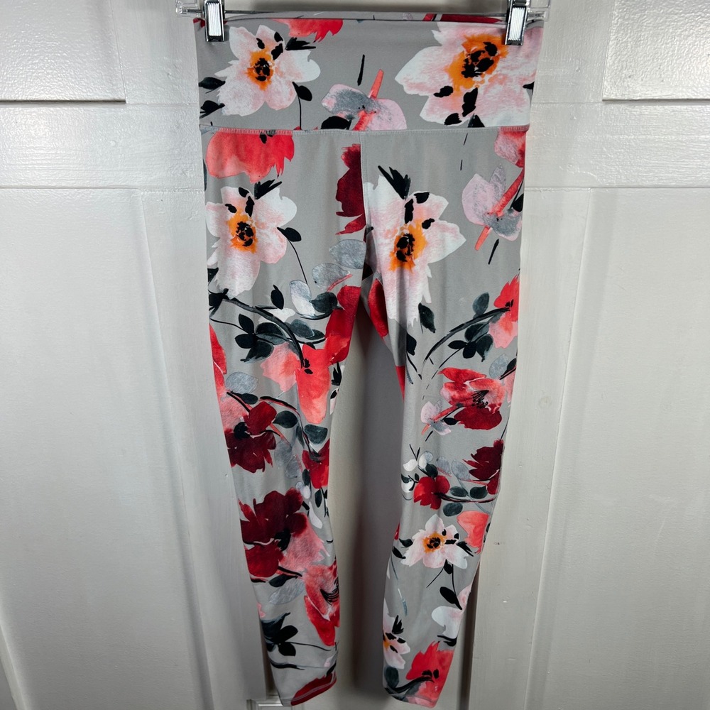Fabletics Womens Floral High Waisted Leggings Gray Red PT1617843-9665-17030 S